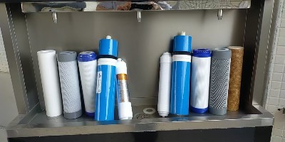 校園直飲水機為什么都要開學(xué)前更換濾芯呢